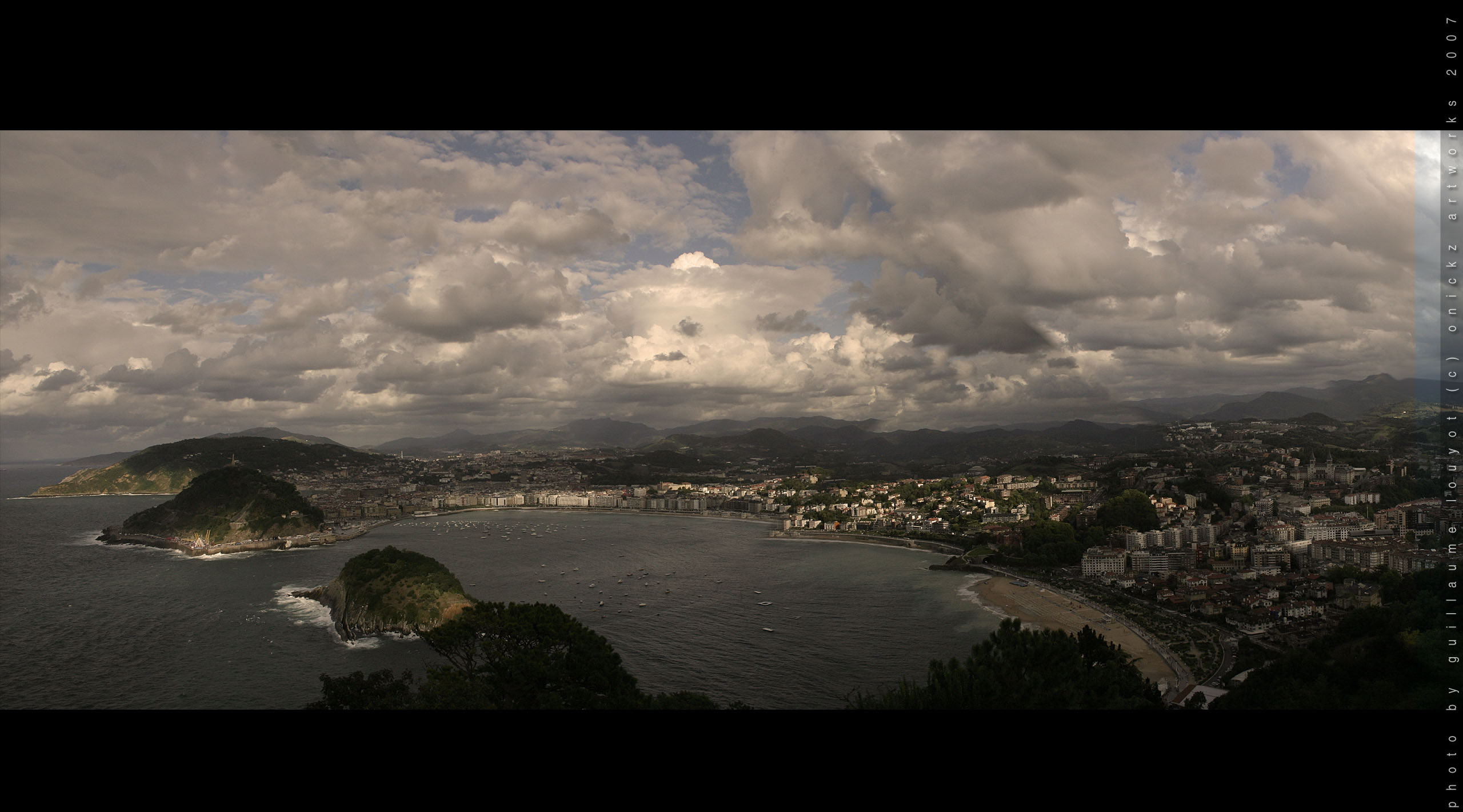 2560x1600 Biarritz Wallpaper 01